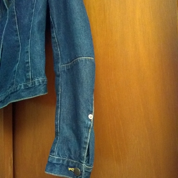 *Final Sell Price* BCBG Blue Jean Jacket - Picture 4 of 4